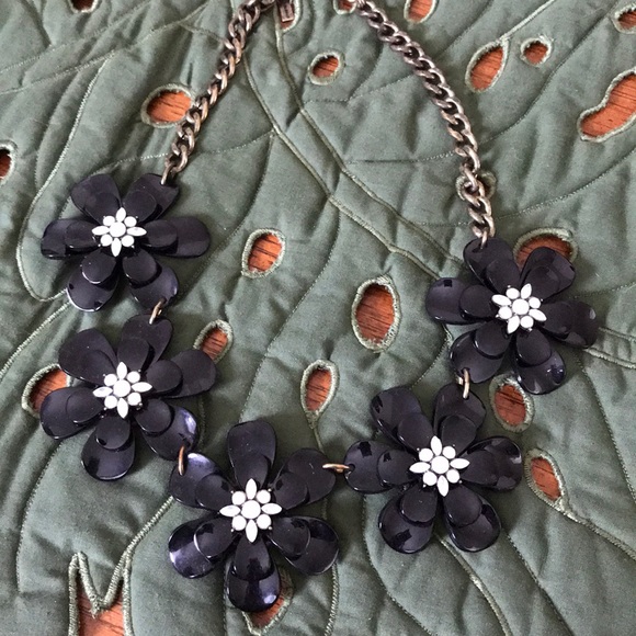 Baublebar flower statement necklace. - Picture 1 of 3